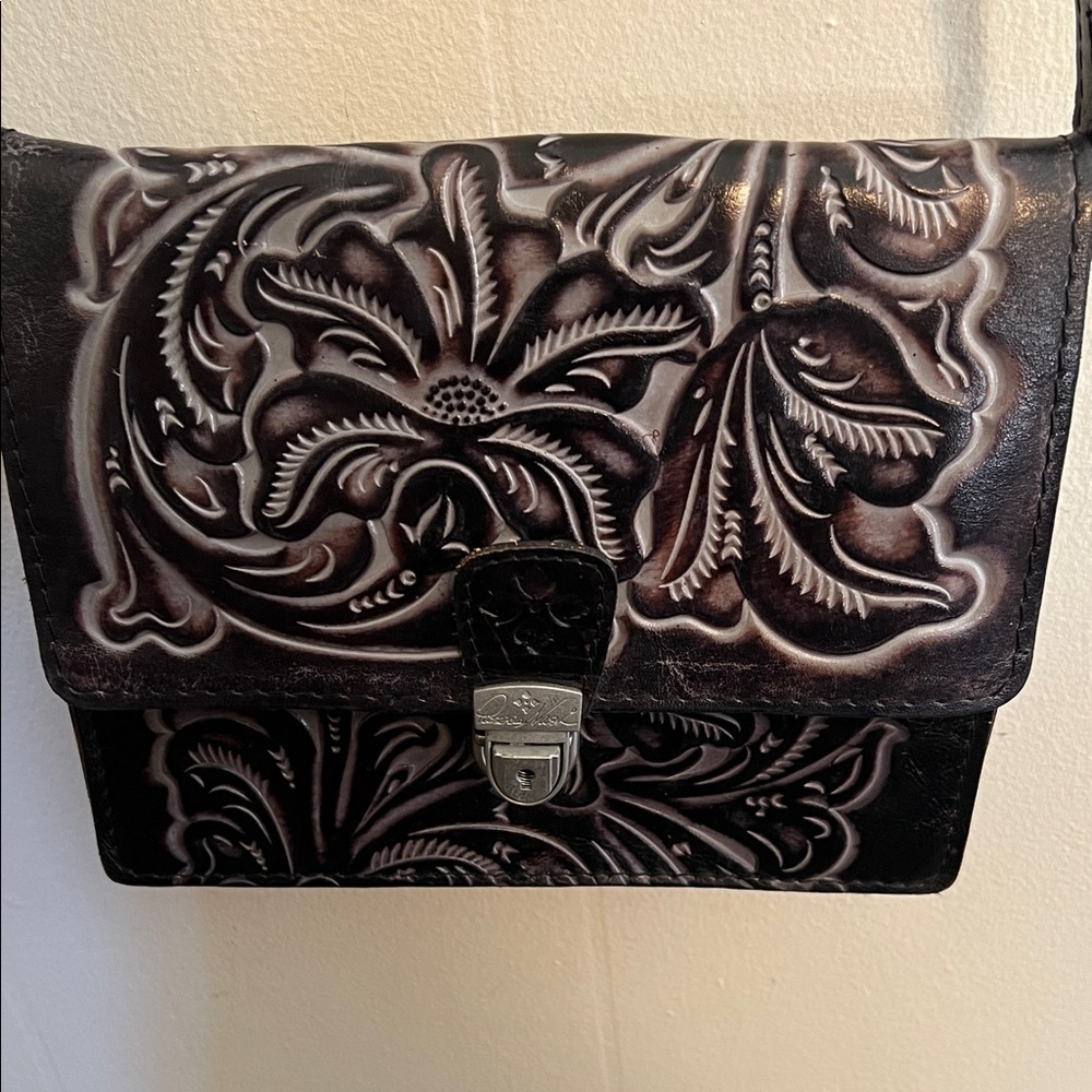 Patricia Nash Black and Blue Crossbody Bag - Picture 3 of 9